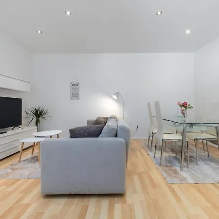 Historic Center Apartment, Quiet Courtyard View